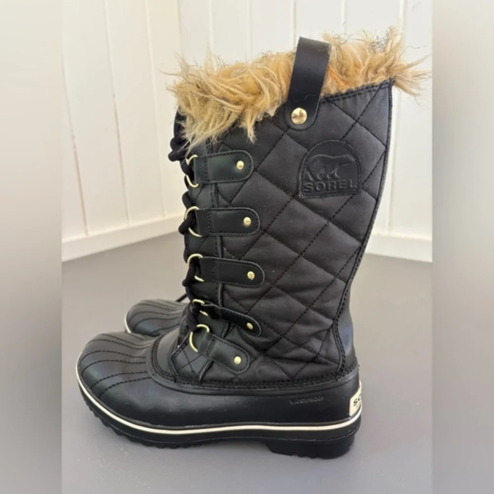 Sorel Tofino II Waterproof Winter Boots – Faux Fur Lined – Size 9.5